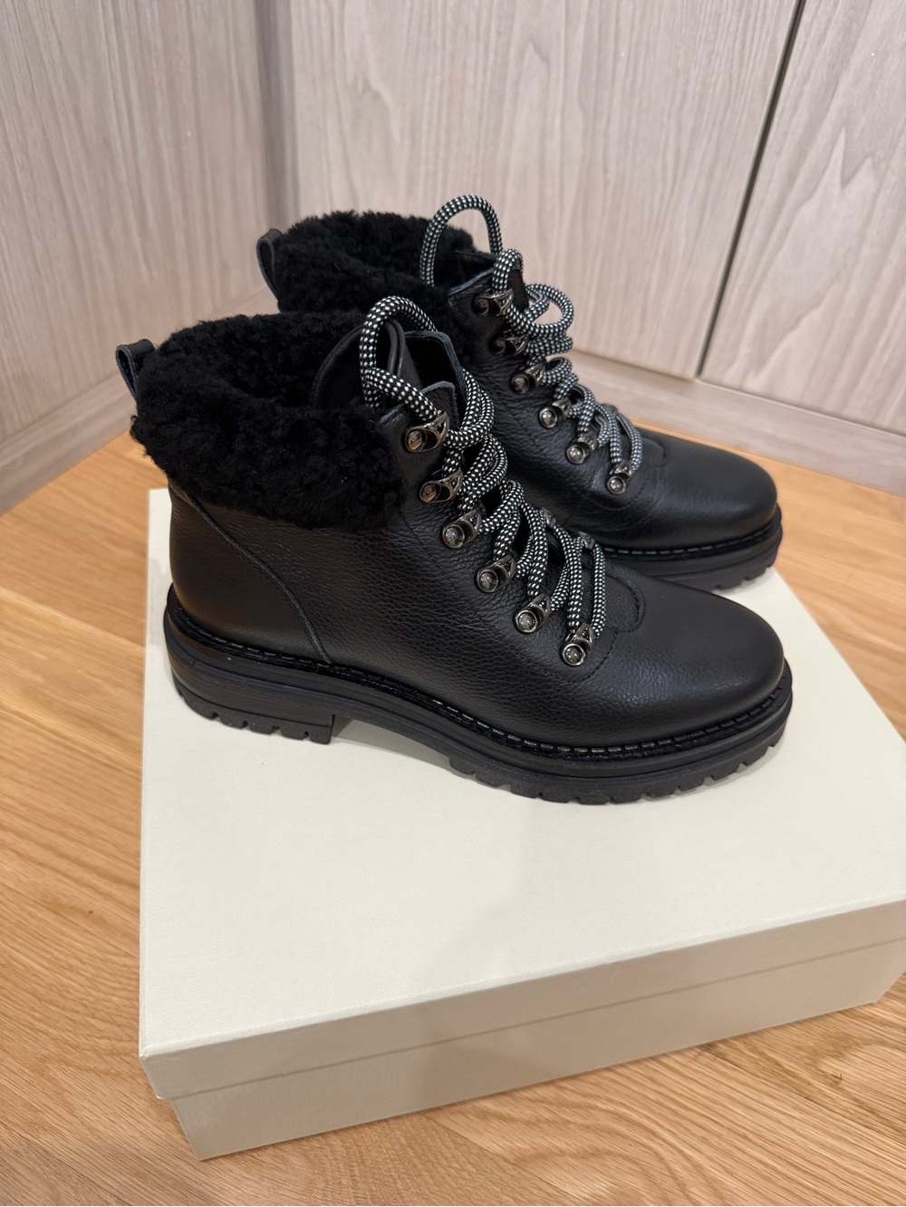 M. Gemi the Alpi shearling leather boots sz 38